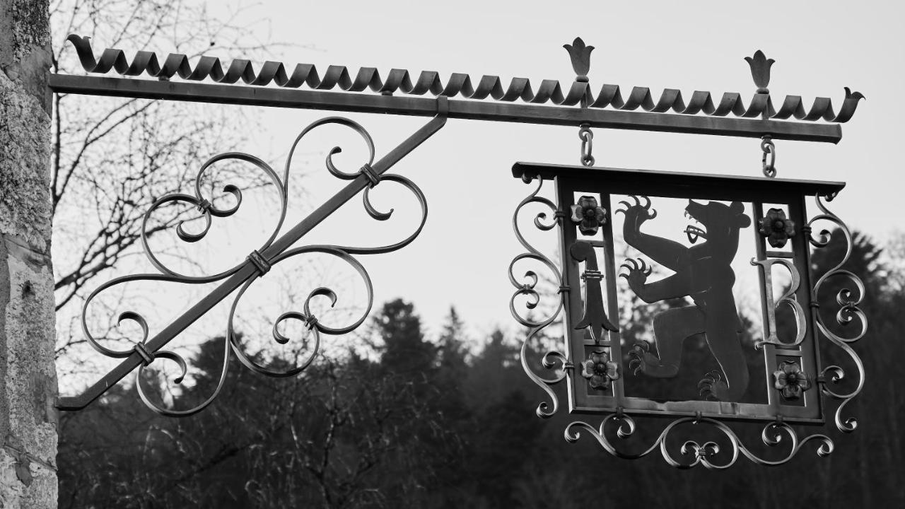 Auberge De Bellelay Restaurant Chez Aron Balde Buitenkant foto