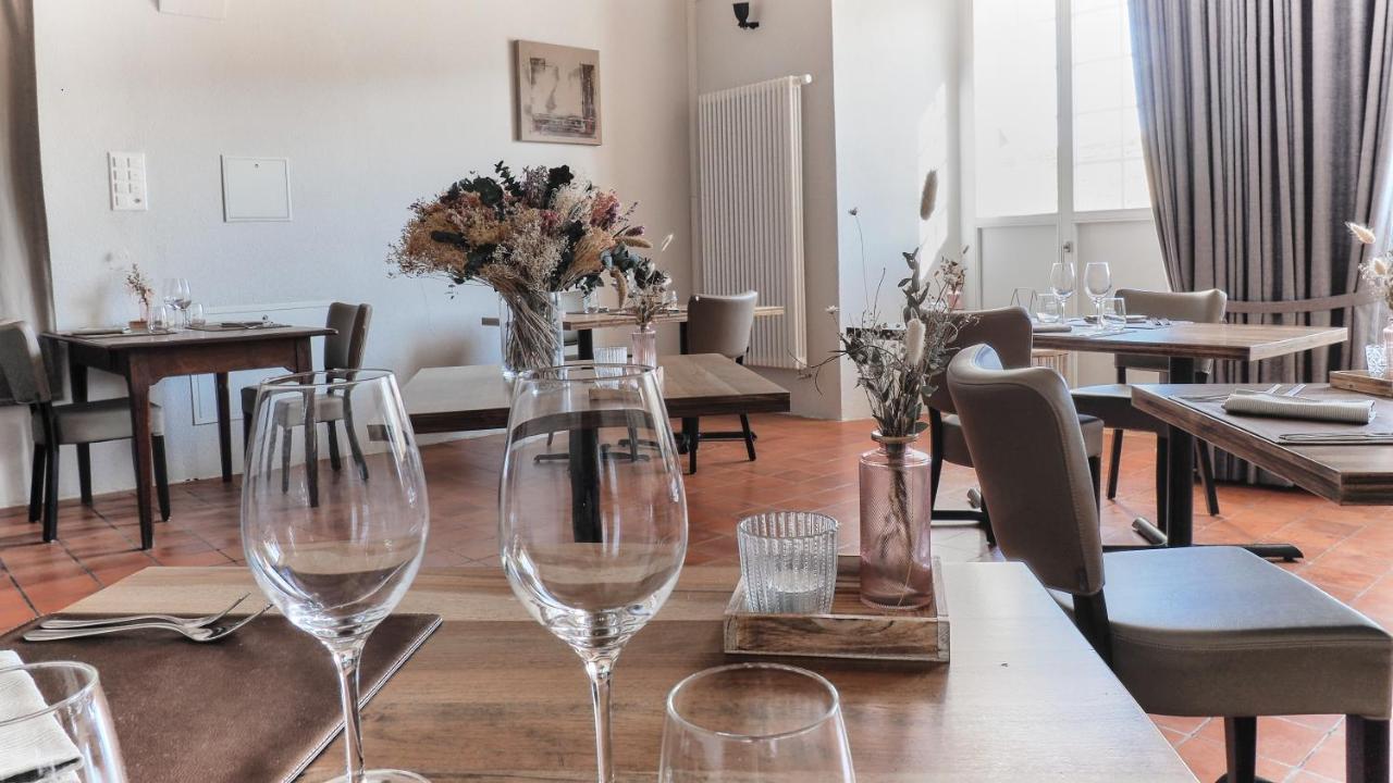 Auberge De Bellelay Restaurant Chez Aron Balde Buitenkant foto